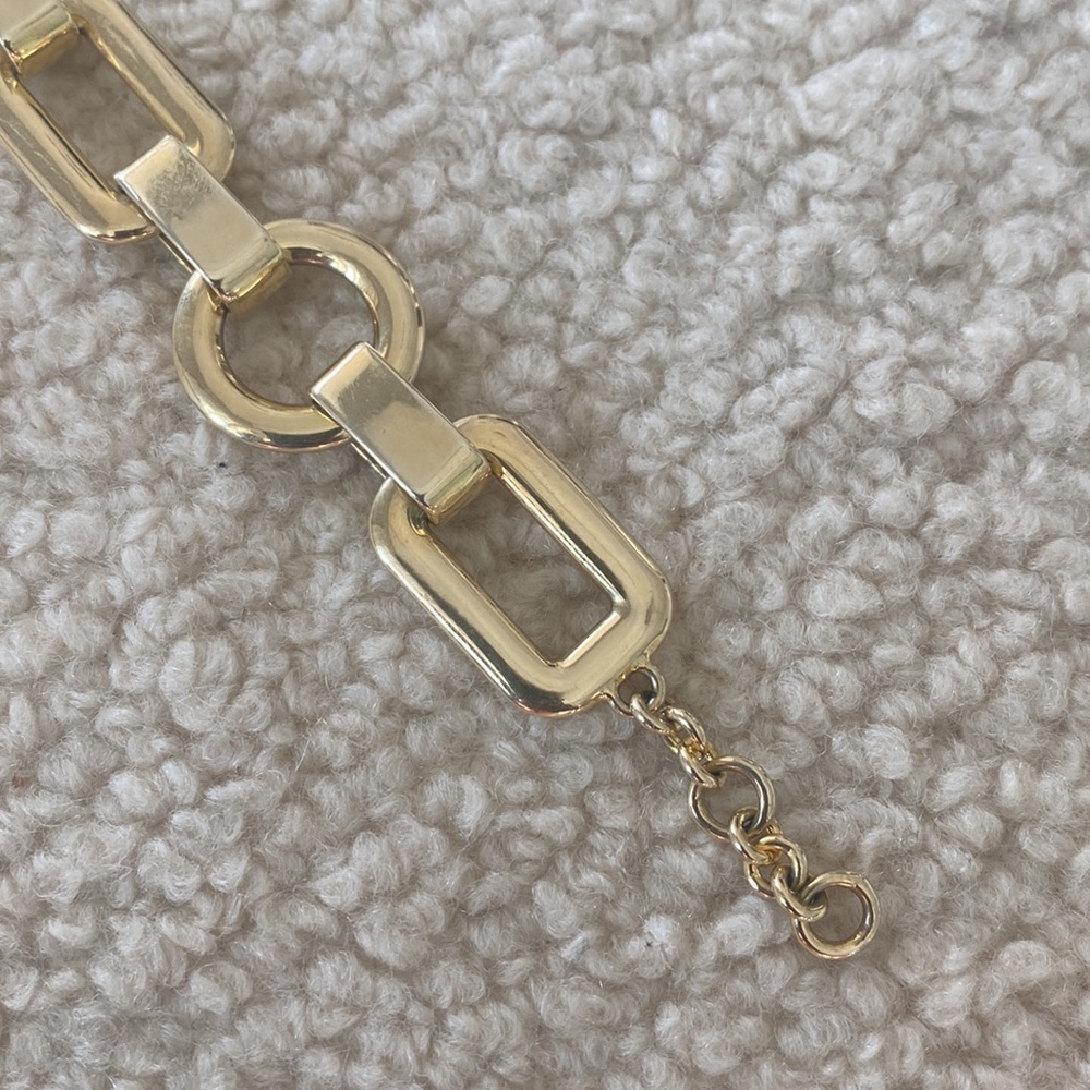 Large Round & Rectangular Shaped 18k Yellow Gold … - image 3